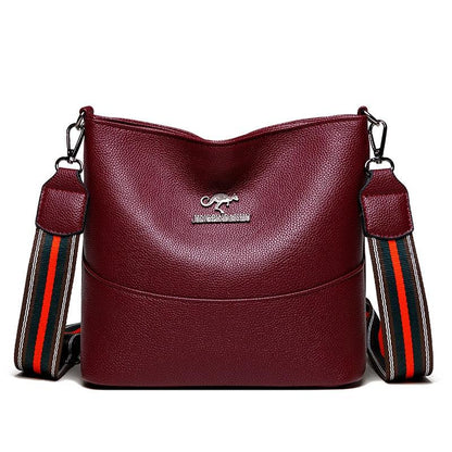 Bolsa de Couro Legítimo Italy (COMPRE 1 LEVE 2)